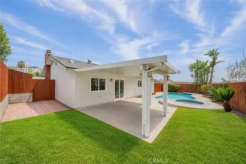 Exterior - 27888 Rainbow Ln, Highland, CA 92346 photo 11 of 12