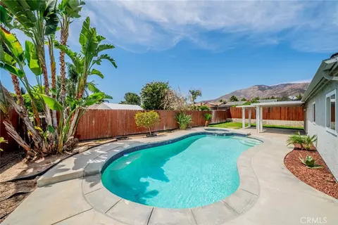 Exterior - 27888 Rainbow Ln, Highland, CA 92346 photo 10 of 12