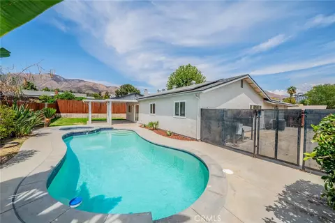 Exterior - 27888 Rainbow Ln, Highland, CA 92346 photo 6 of 12