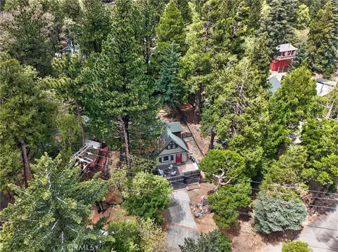 View/Area - 1190 Scenic, Rimforest, CA 92378 photo 4 of 4