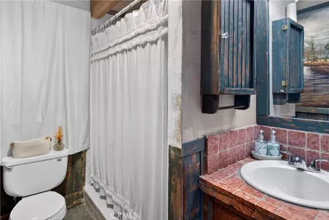 Bath - 1190 Scenic, Rimforest, CA 92378 photo 1 of 1
