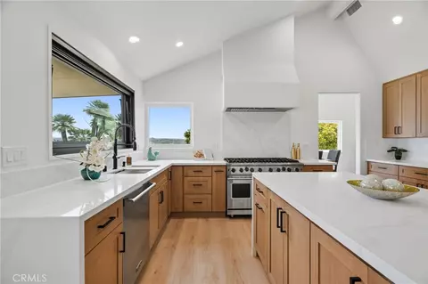 Kitchen - 13971 Pequot Dr, Poway, CA 92064 photo 5 of 8