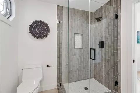 Bath - 13971 Pequot Dr, Poway, CA 92064 photo 6 of 6