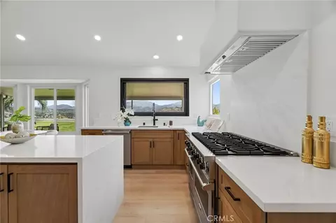 Kitchen - 13971 Pequot Dr, Poway, CA 92064 photo 6 of 8