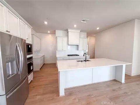 Kitchen - 2262 N Marion, Clovis, CA 93619 photo 2 of 2