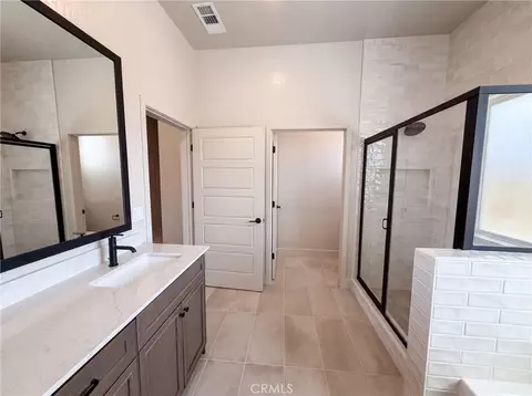 Bath - 2262 N Marion, Clovis, CA 93619 photo 3 of 5