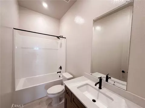 Bath - 2262 N Marion, Clovis, CA 93619 photo 5 of 5