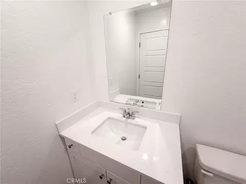 Bath - 4472 Bellaire, Clovis, CA 93619 photo 3 of 4