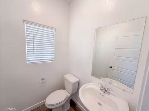 Bath - 4496 Bellaire, Clovis, CA 93619 photo 1 of 4