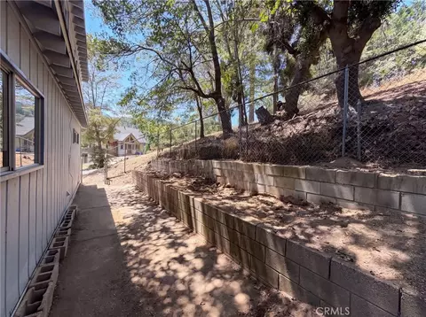 Exterior - 22360 Briarwood, Crestline, CA 92325 photo 3 of 6