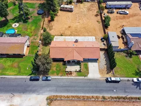 View/Area - 7950 Olivia Way, Riverside, CA 92509 photo 3 of 5