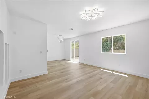 Living - 112 Manzanita, Tehachapi, CA 93561 photo 5 of 7