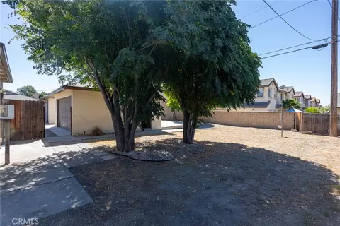 Exterior - 16563 Barbee, Fontana, CA 92336 photo 7 of 10
