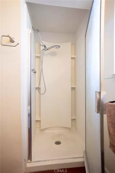 Bath - 16563 Barbee, Fontana, CA 92336 photo 1 of 4