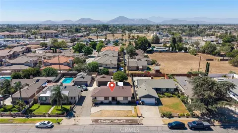 View/Area - 16563 Barbee, Fontana, CA 92336 photo 5 of 13