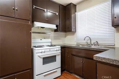 Kitchen - 16563 Barbee, Fontana, CA 92336 photo 1 of 2