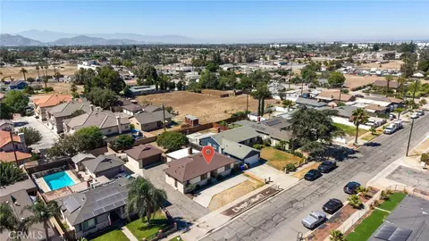 View/Area - 16563 Barbee, Fontana, CA 92336 photo 13 of 13
