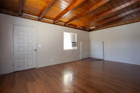 Living - 16563 Barbee, Fontana, CA 92336 photo 6 of 8
