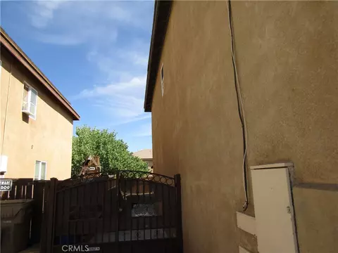 Exterior - 14068 Ruby, Hesperia, CA 92344 photo 2 of 5