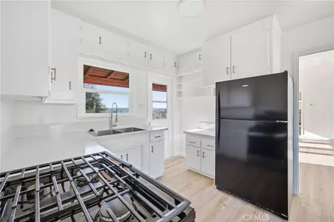 Kitchen - 644 Hillside Ter, Vista, CA 92084 photo 2 of 3