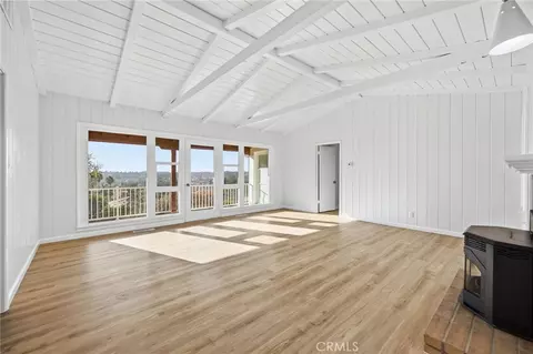 Living - 644 Hillside Ter, Vista, CA 92084 photo 1 of 6