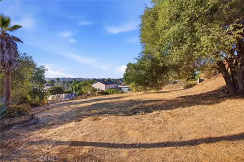 Exterior - 644 Hillside Ter, Vista, CA 92084 photo 7 of 8