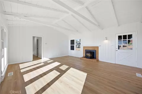 Living - 644 Hillside Ter, Vista, CA 92084 photo 2 of 6