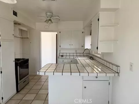 851 Linda, Barstow, CA 92311 photo 3