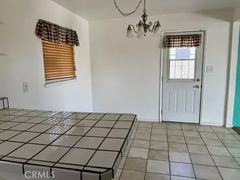 851 Linda, Barstow, CA 92311 photo 4