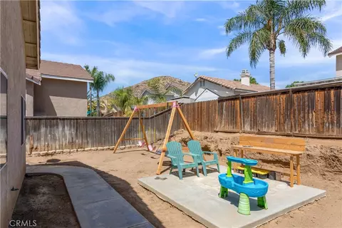 Exterior - 1298 Canterbury, Perris, CA 92571 photo 6 of 7