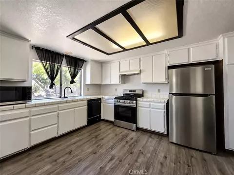 Kitchen - 7621 Alston Ave, Hesperia, CA 92345 photo 1 of 2