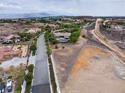 View/Area - 540 Mountain House, Riverside, CA 92506 photo 3 of 10