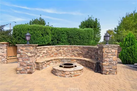 Exterior - 540 Mountain House, Riverside, CA 92506 photo 16 of 22