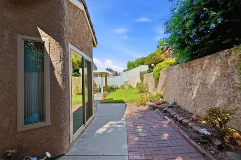 Exterior - 29028 Willow Crk, Highland, CA 92346 photo 10 of 16