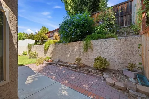 Exterior - 29028 Willow Crk, Highland, CA 92346 photo 11 of 16
