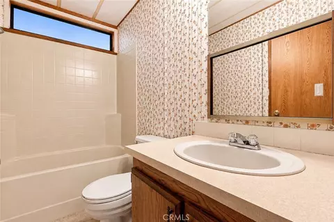 661 Roadrunner, Perris, CA 92570 photo 14