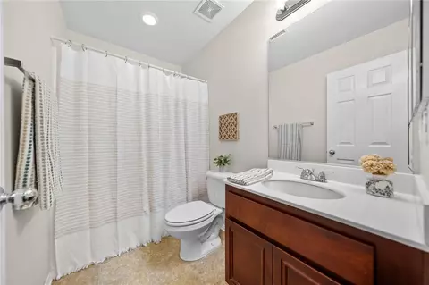 Bath - 9511 Capitan Ct, Riverside, CA 92508 photo 1 of 7