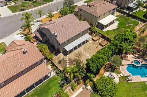 View/Area - 9511 Capitan Ct, Riverside, CA 92508 photo 2 of 4