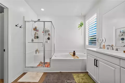 Bath - 28584 Fieldgrass, Menifee, CA 92584 photo 2 of 2