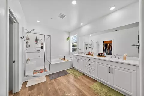 Bath - 28584 Fieldgrass, Menifee, CA 92584 photo 1 of 2