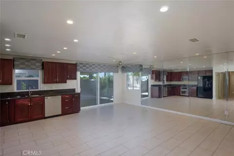 Living - 3803 Piedmont, Highland, CA 92346 photo 2 of 3