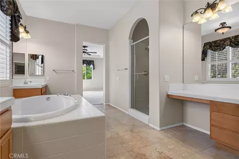 Bath - 18063 Gwynn Rd, Riverside, CA 92508 photo 2 of 5