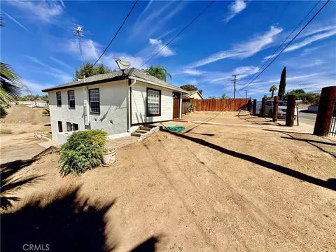 Exterior - 621 Prospect, Riverside, CA 92507 photo 6 of 18