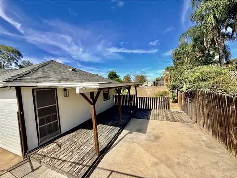 Exterior - 621 Prospect, Riverside, CA 92507 photo 13 of 18