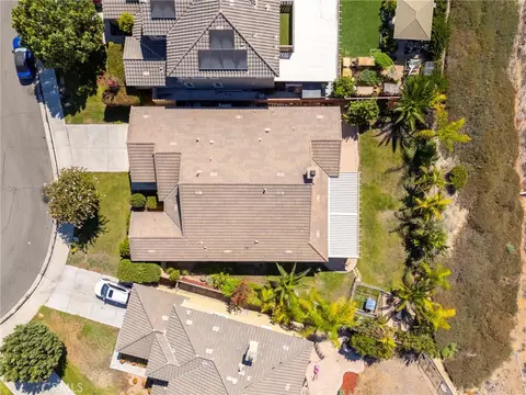 View/Area - 17133 Spring Canyon Pl, Riverside, CA 92503 photo 2 of 10