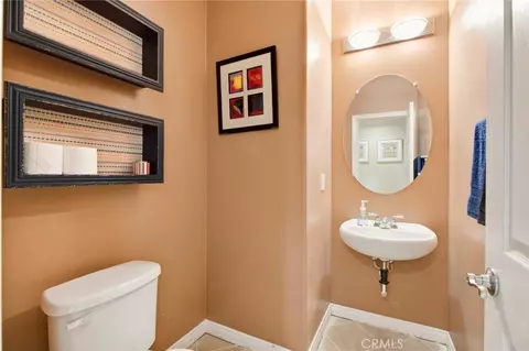 Bath - 17133 Spring Canyon Pl, Riverside, CA 92503 photo 3 of 3