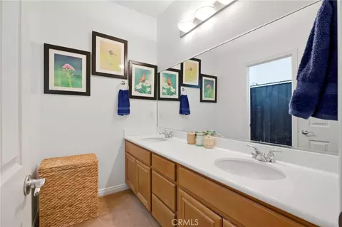 Bath - 17133 Spring Canyon Pl, Riverside, CA 92503 photo 2 of 3