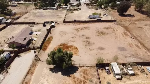 View/Area - 22401 Ellis Ave, Perris, CA 92570 photo 3 of 5