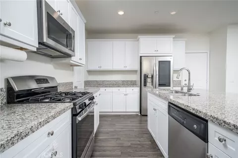 Kitchen - 1606 Pear Tree Pl, Upland, CA 91784 photo 4 of 5