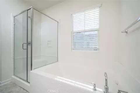 Bath - 1606 Pear Tree Pl, Upland, CA 91784 photo 2 of 2